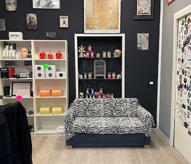 Dudu' Tattoo Supply (15)
